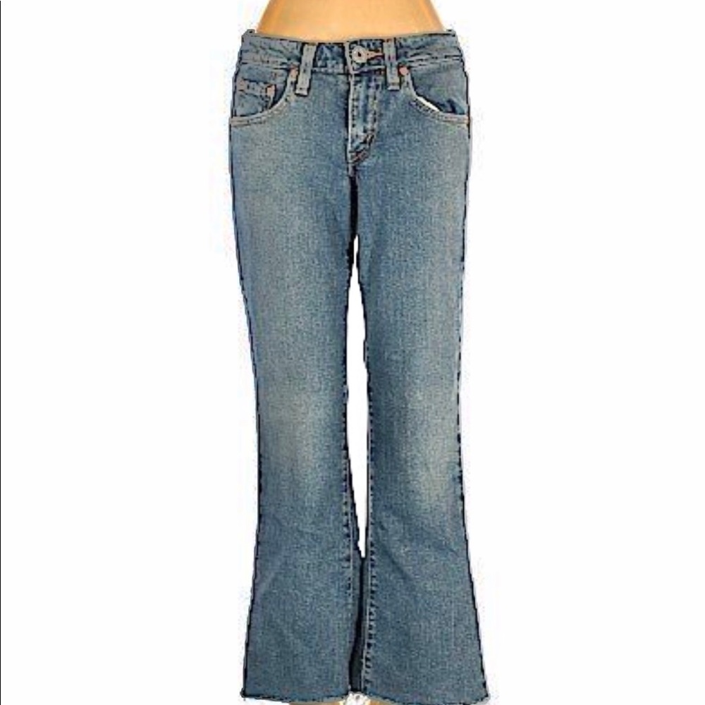 Levis 518 Superlow boot cut 7med 3/25$
